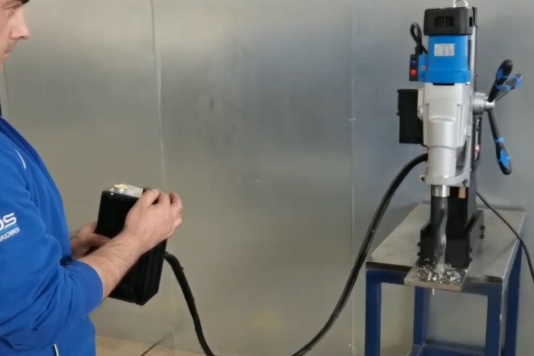 Worlds’ First Remote Operated Automatic Feed Magnetic Drilling & Tapping Machine